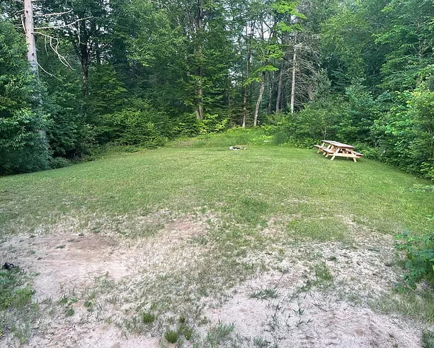 Terrain de camping sauvage Ferme-neuve