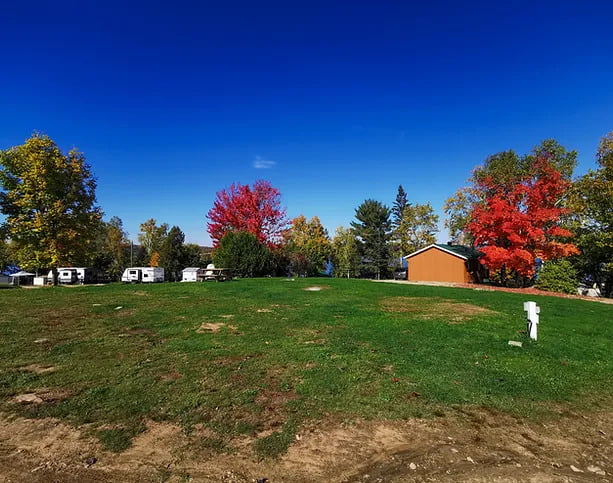 Terrain de camping sauvage Ferme-neuve