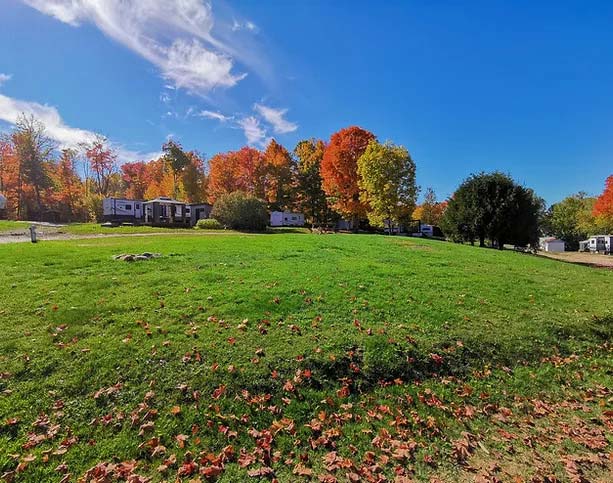 Terrain de camping 25 à louer Ferme-Neuve
